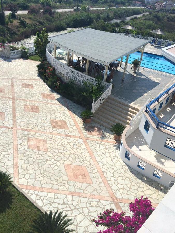 Gogas Palace Aparthotel Ammoudia Exterior photo