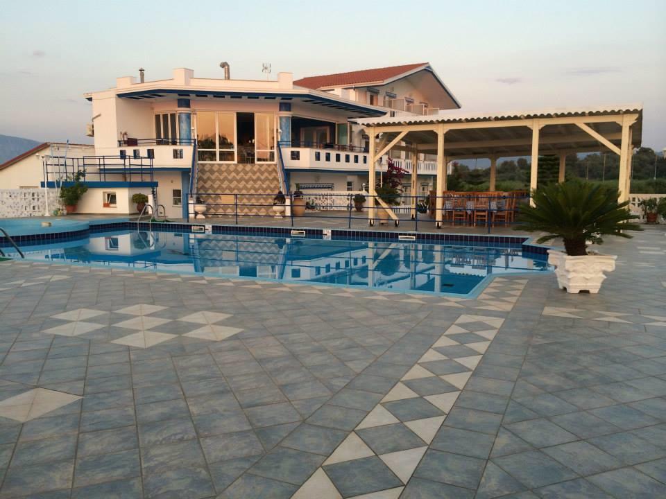 Gogas Palace Aparthotel Ammoudia Exterior photo