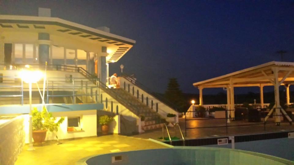 Gogas Palace Aparthotel Ammoudia Exterior photo